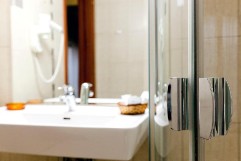 Euro Hotels Gara De Nord ブカレスト 部屋 写真